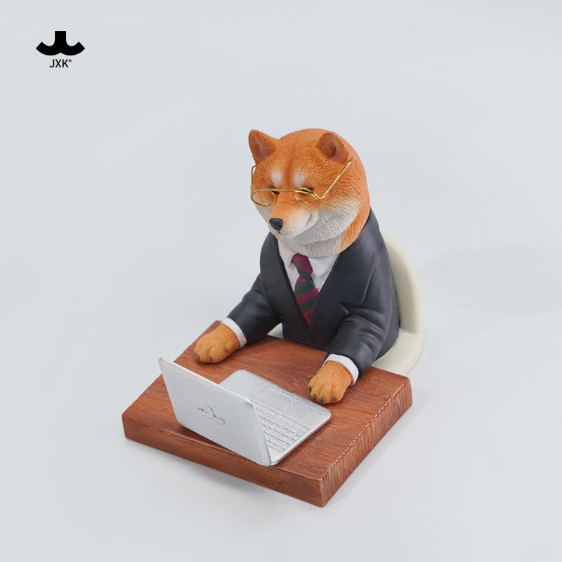 JXK164 Hundefigur, Hundestatue aus Kunstharz für den Schreibtisch von JXK Studio