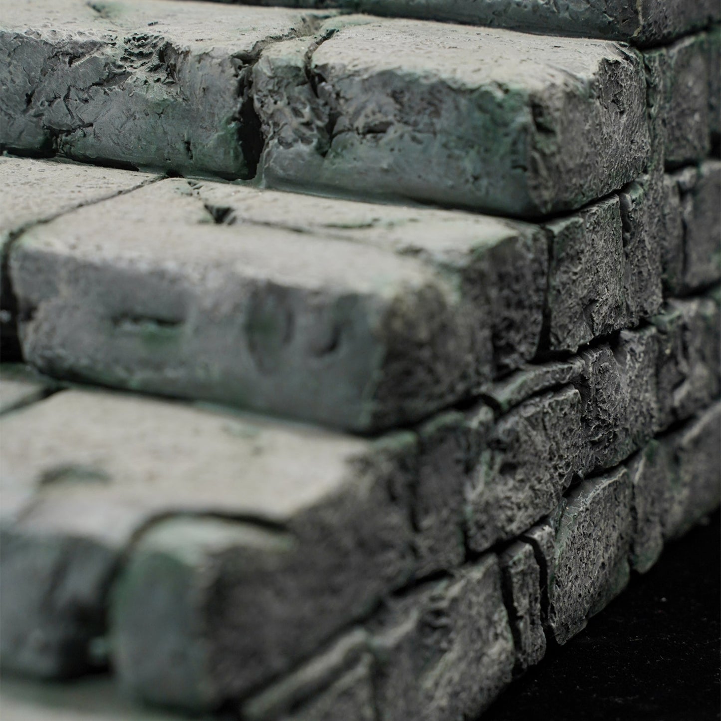 M2302 Aged stone steps base for action figure from JXK Studio