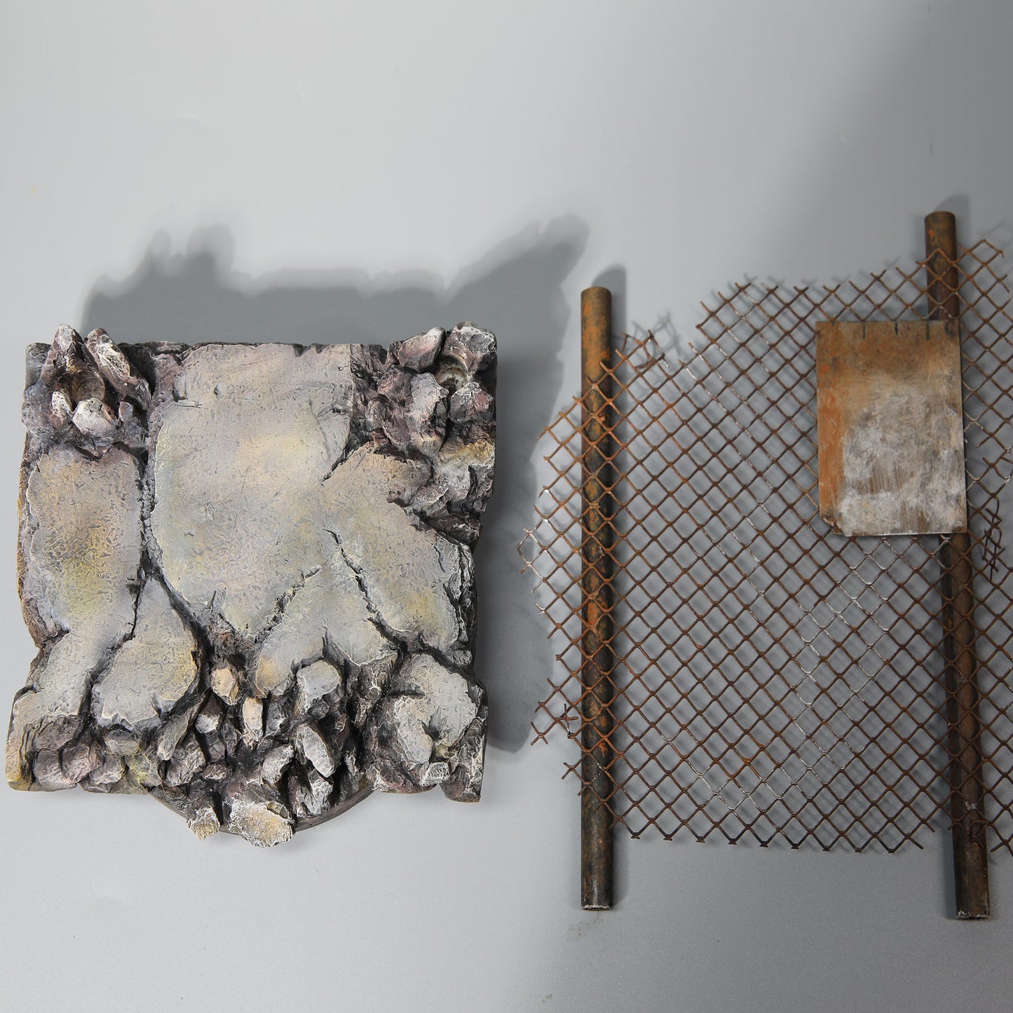 M2219 Waste ground protection net base for figure from JXK Studio