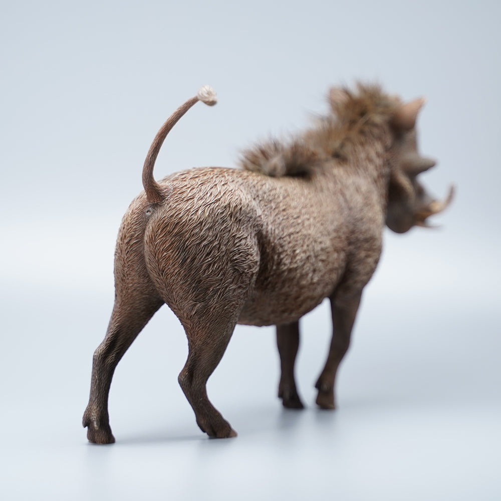 JXK080 Warzenschwein-Dekor aus Kunstharz, Warzenschwein-Statuen für Tierliebhaber von JXK Studio