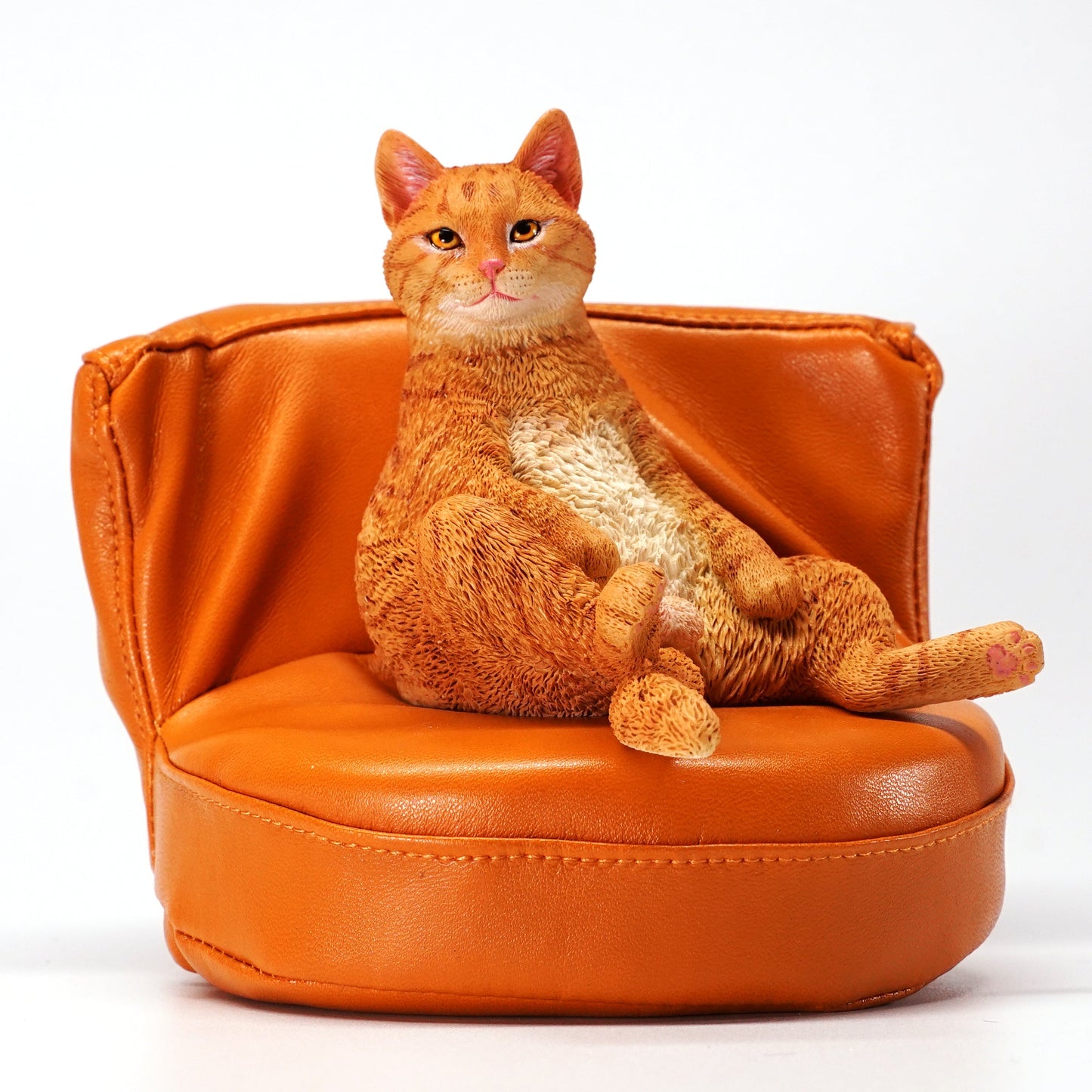 JXK047 Lazy cat figurine sitting on the sofa, cat statue for Desktop Gift for Cat Lovers from JXK Studio