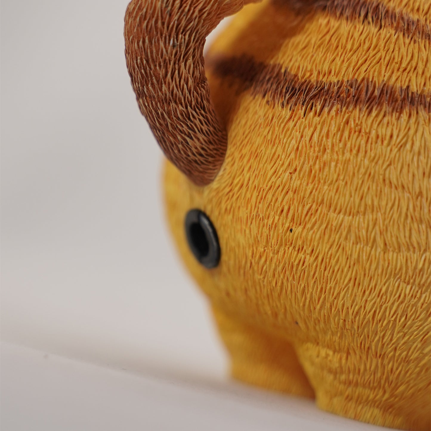 JXK253 Pikacat Figurine with LED Charging Station Home Decoration Unique Collectible Gift for Pokemon & Cat Lovers