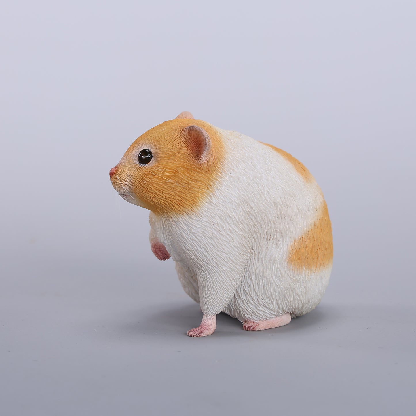 JXK240 1/1 Scale Hamster Figurine from JXK Studio