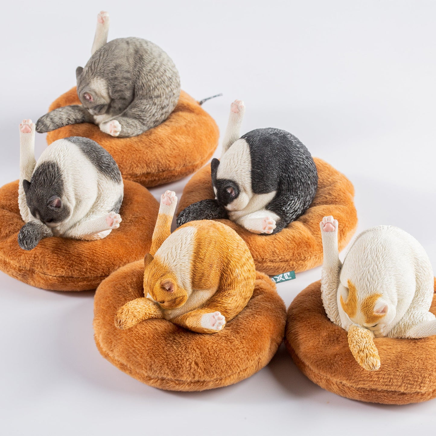 JXK091 Katzenfigur, Katzenstatue aus Kunstharz für Bücherregale, Dekoration, Geschenk für Katzenliebhaber von JXK Studio