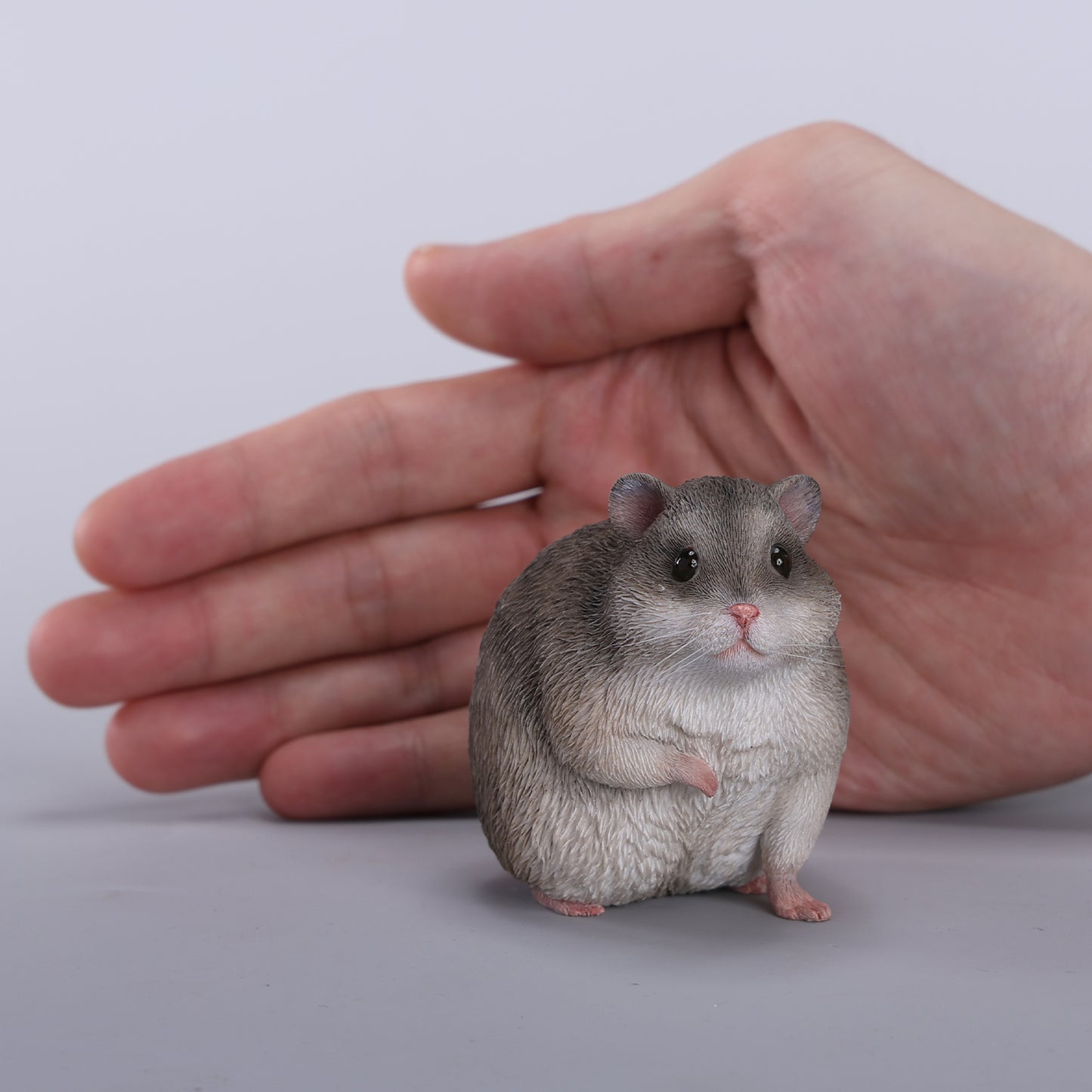 JXK240 1/1 Scale Hamster Figurine from JXK Studio