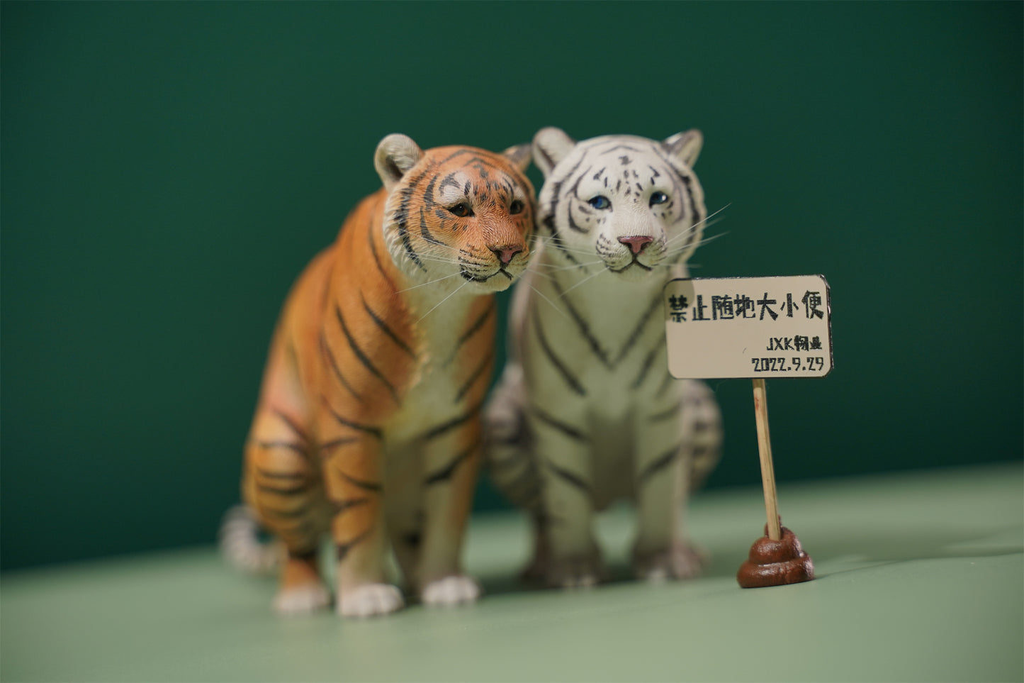 JXK147 1/12 Half-crouched Tiger from JXK Studio