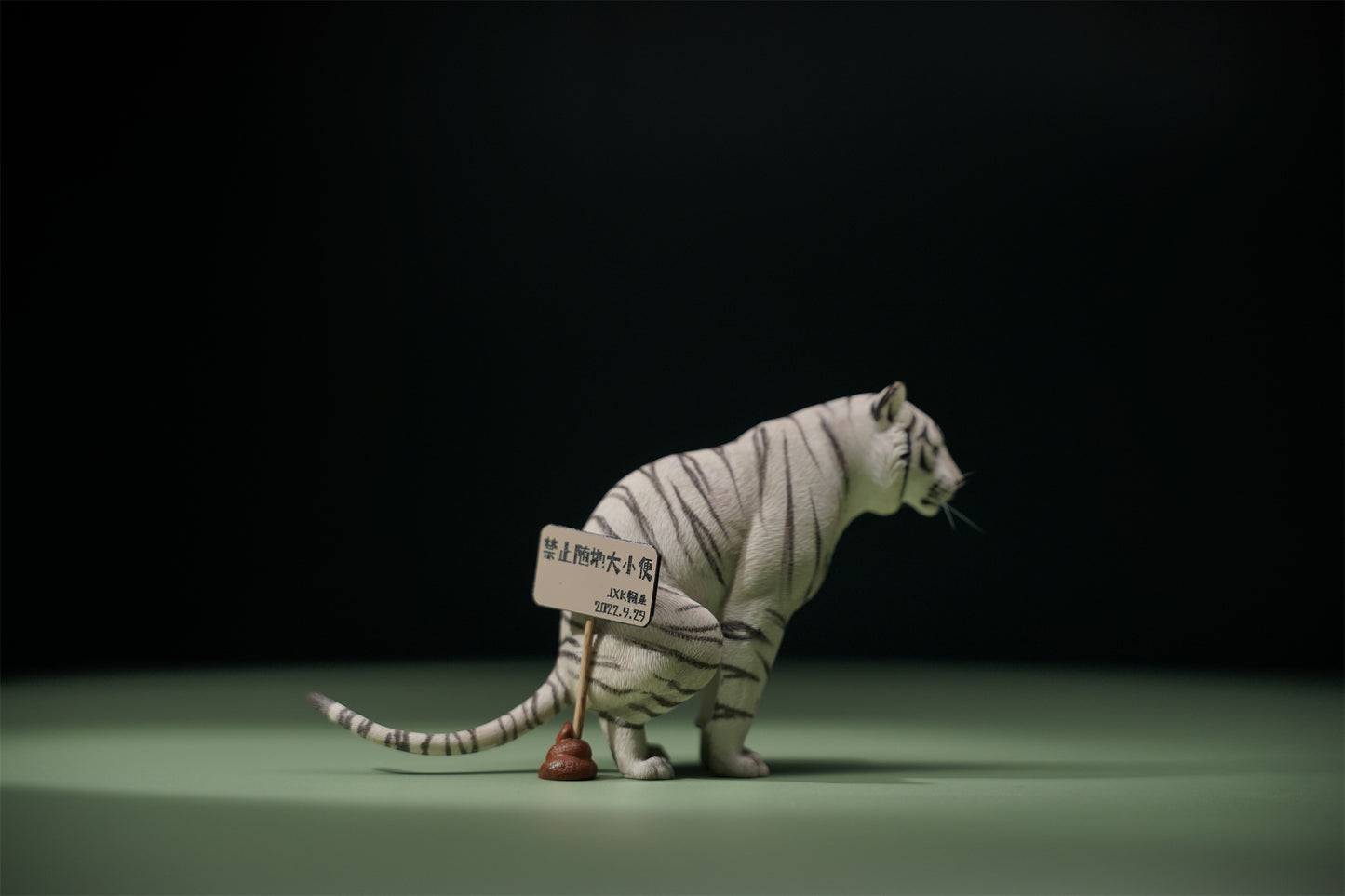 JXK147 1/12 Half-crouched Tiger from JXK Studio