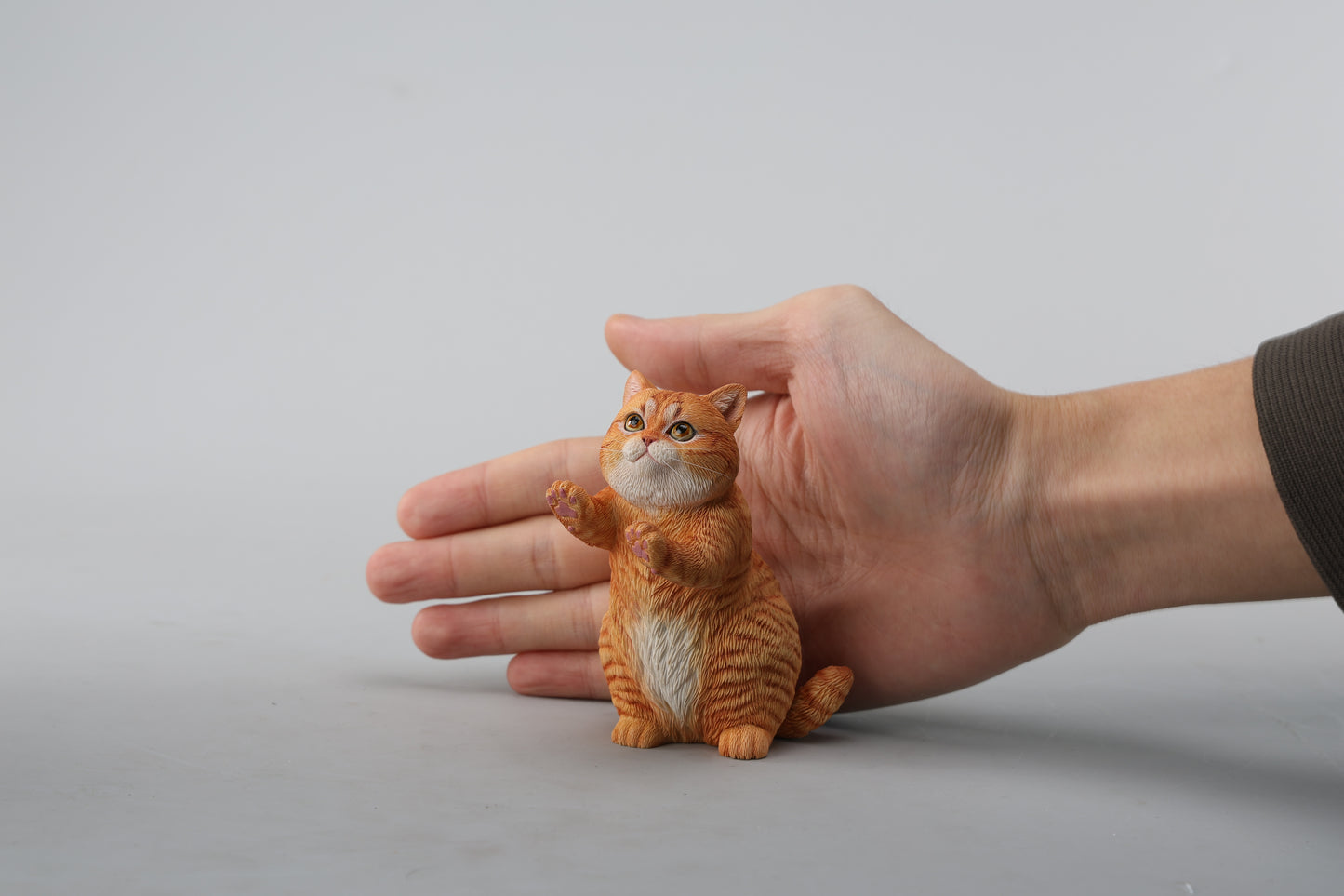 JXK261 Vorbestellung einer Saiten spielenden Katzenfigur von JXK Studio