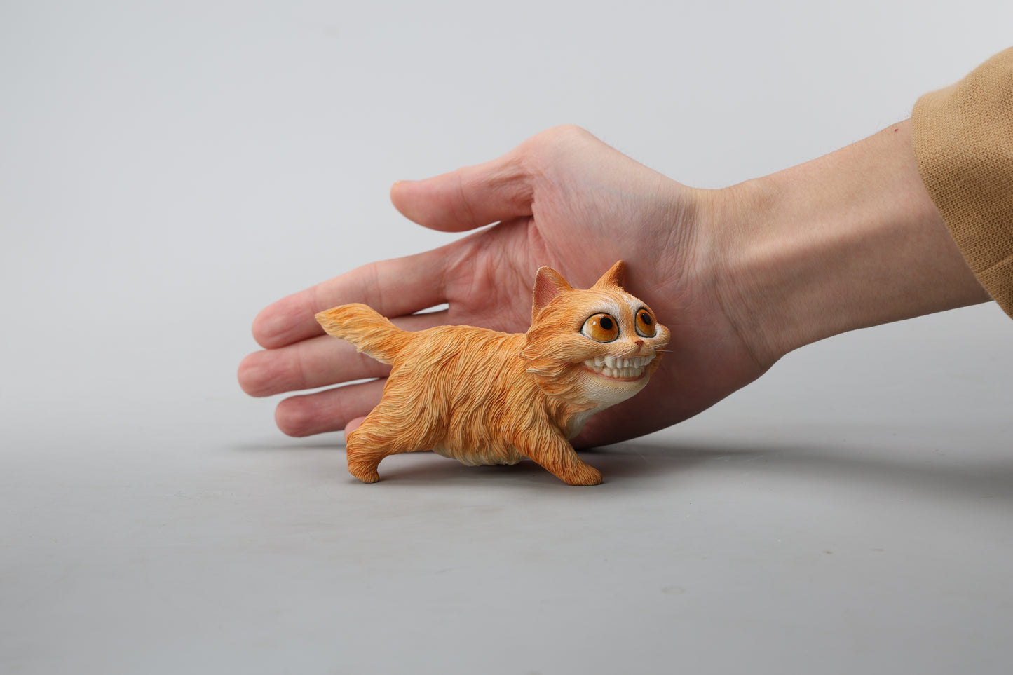 JXK-D213 Pre-order Urban Legends Grinning Cat Figurine from JXK Studio