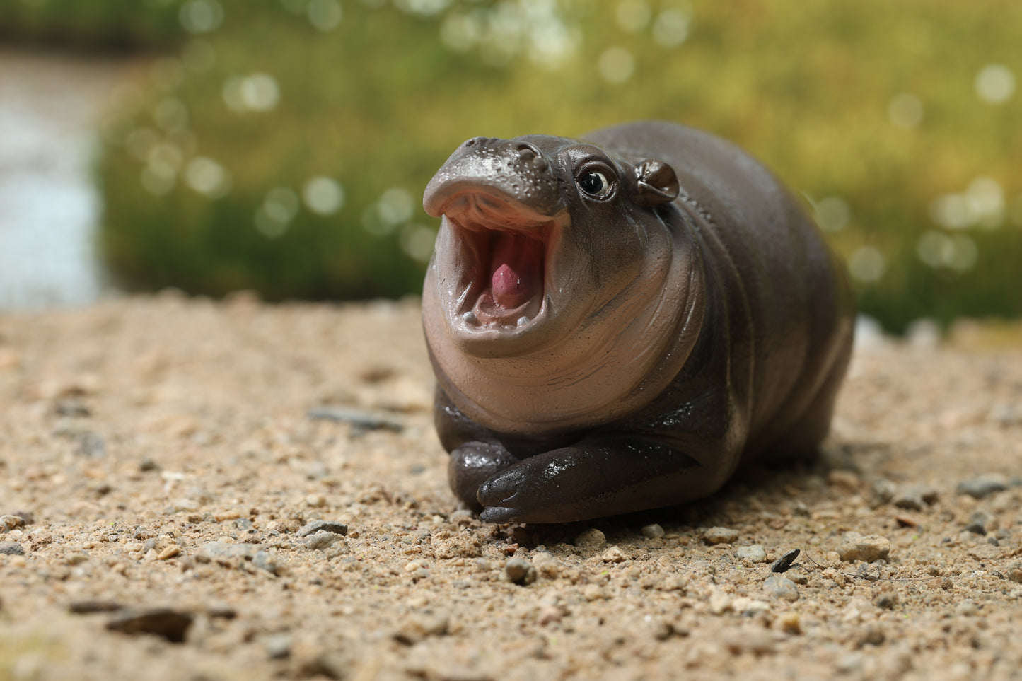 JXK264 Baby Hippopotamus Figurine: MooD- eng from JXK Studio