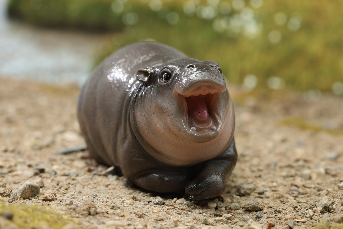 JXK264 Baby Hippopotamus Figurine: MooD- eng from JXK Studio