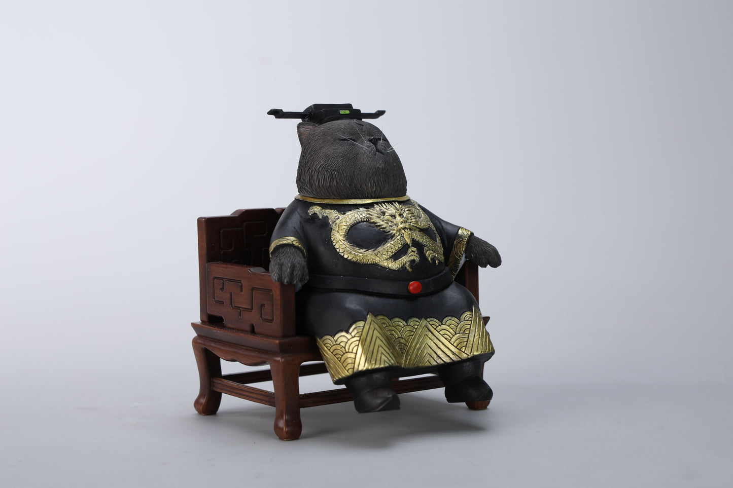 JXK267 lmperial Paws of Justice Cat Figurine from JXK Studio