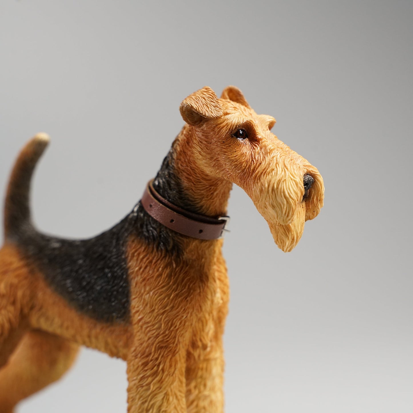 JXK068 Foxhound Terrier dog statue resin dog figurine for dog lovers from JXK Studio