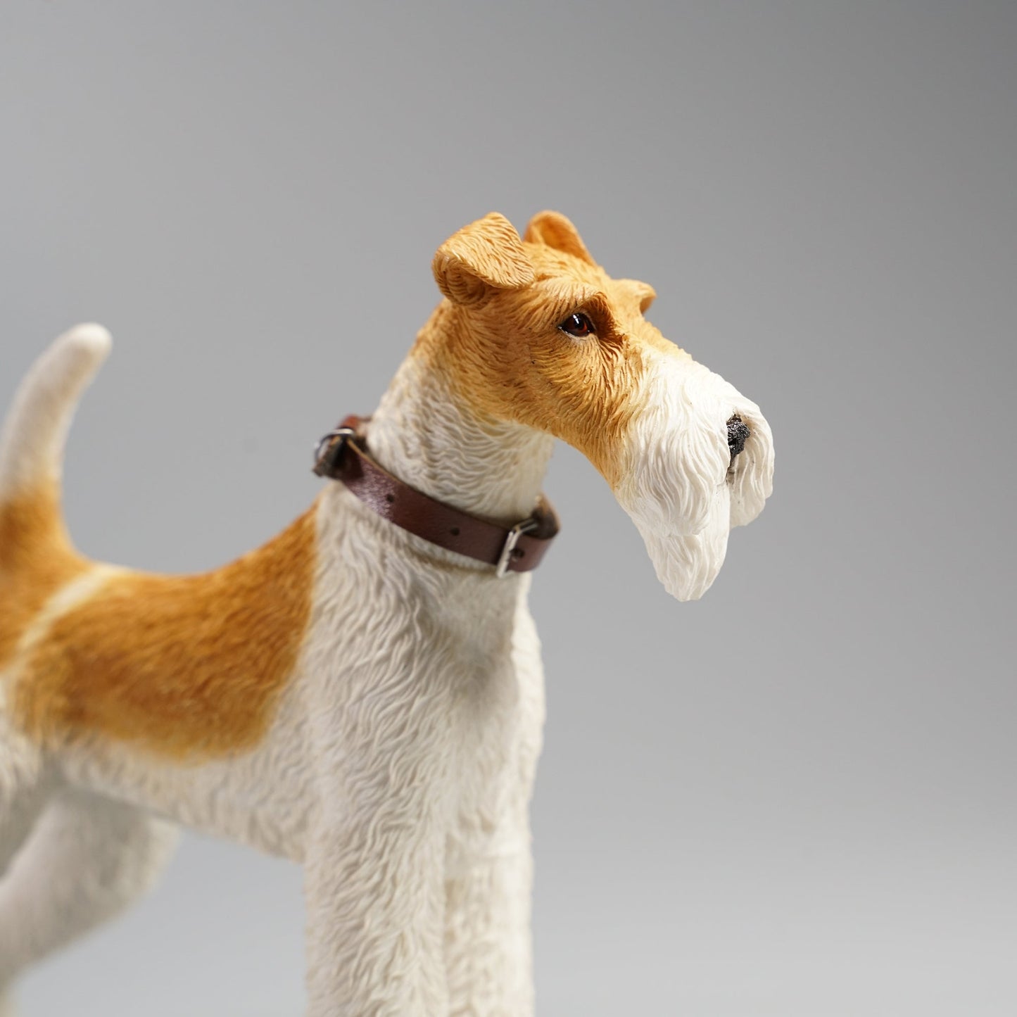JXK068 Foxhound Terrier dog statue resin dog figurine for dog lovers from JXK Studio