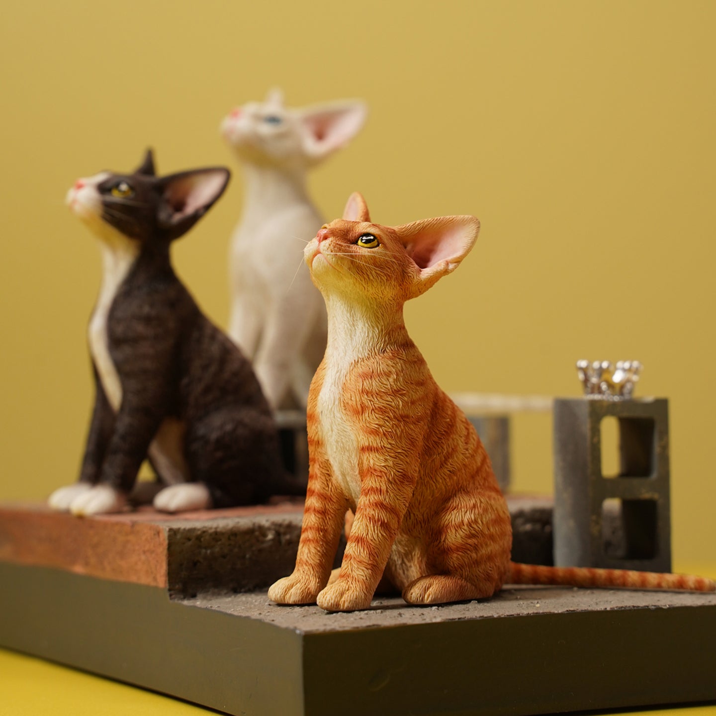 JXK123 Devon Cat figurine that heal hearts, cat statue gift for cat loves from JXK Studio