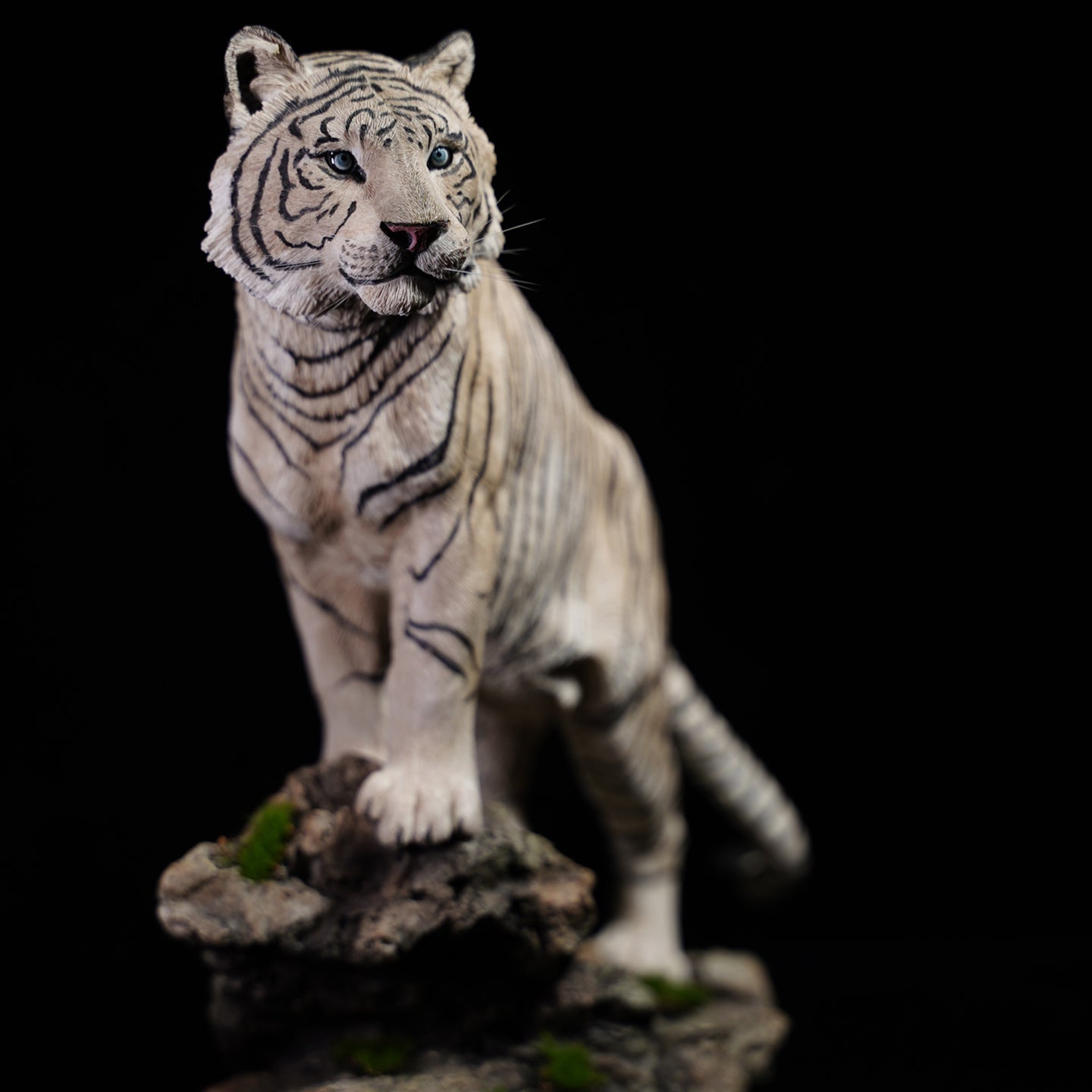 JXK130 The Tiger Standing on The Stone, Tiger Statue Gift for Animal Lovers from JXK Studio
