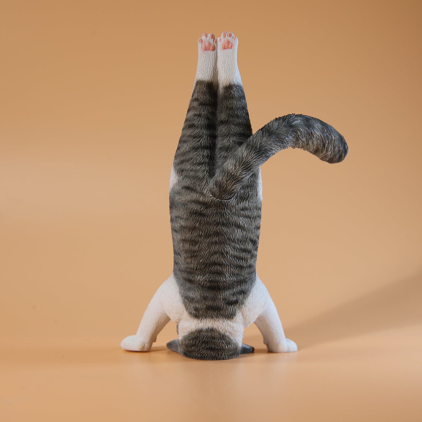 JXK138 Yoga-Katzenfigur, Katzenstatue aus Kunstharz für die Kaminsimsdekoration, das Geschenk für Katzenliebhaber von JXK Studio