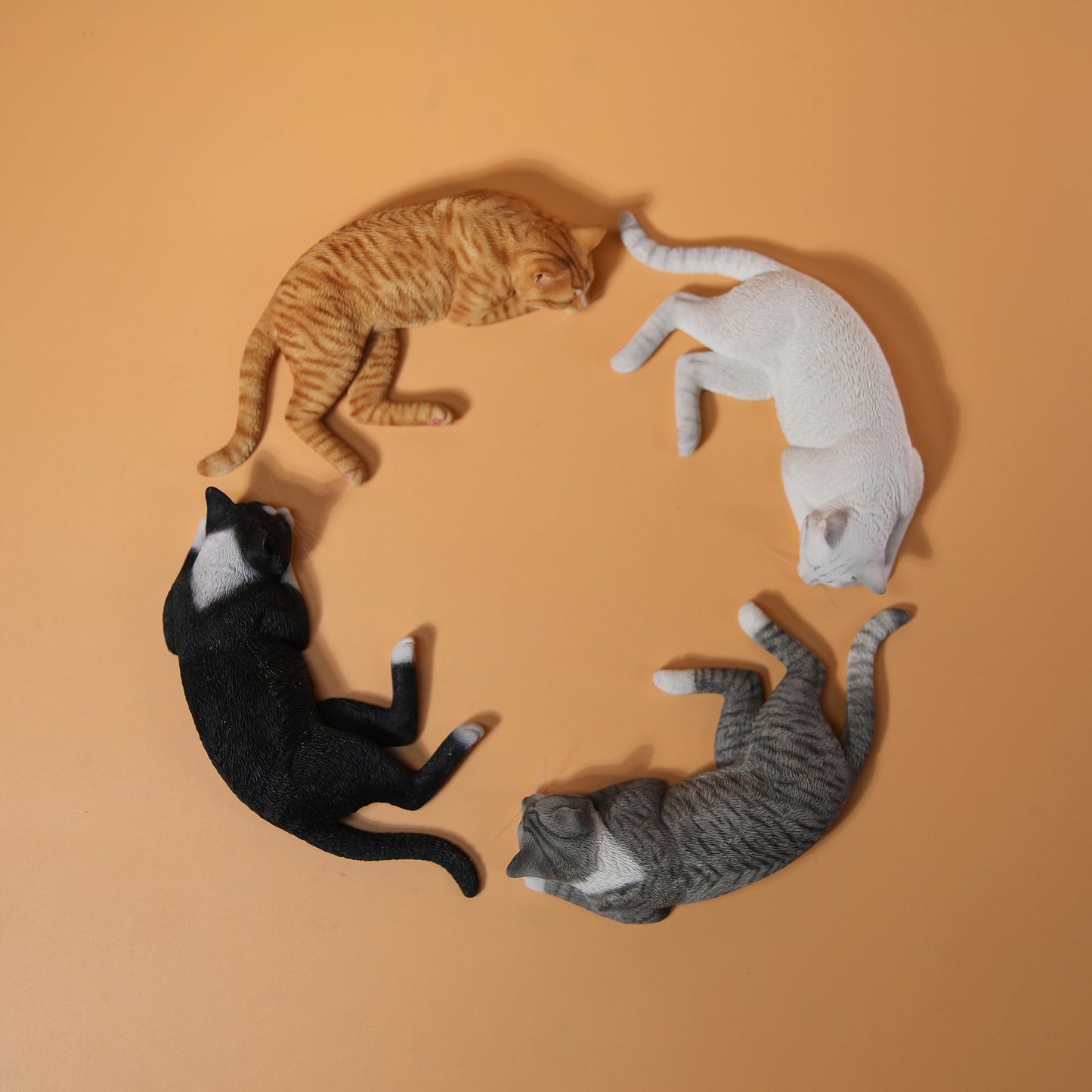 JXK142 Schlafende Katze, die Herzen heilt, Geschenk für Katzenliebhaber 4.0 von JXK Studio