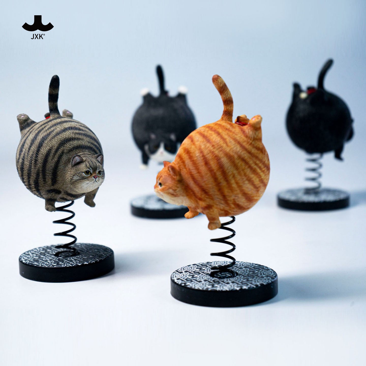 JXK324 Bouncy Ball Cat Figurine from JXK Studio