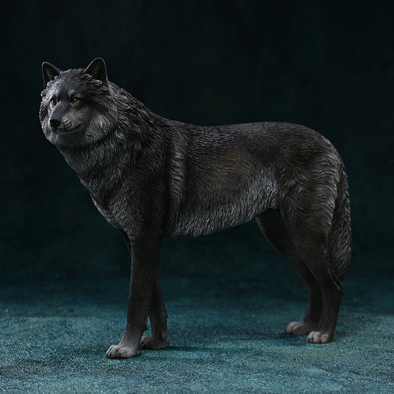 JXK194 Arctic wolf Statue for Home Decor from JXK Studio