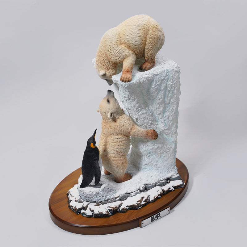 PK2301 polar animal Statue Gift for Animal Lovers from JXK Studio