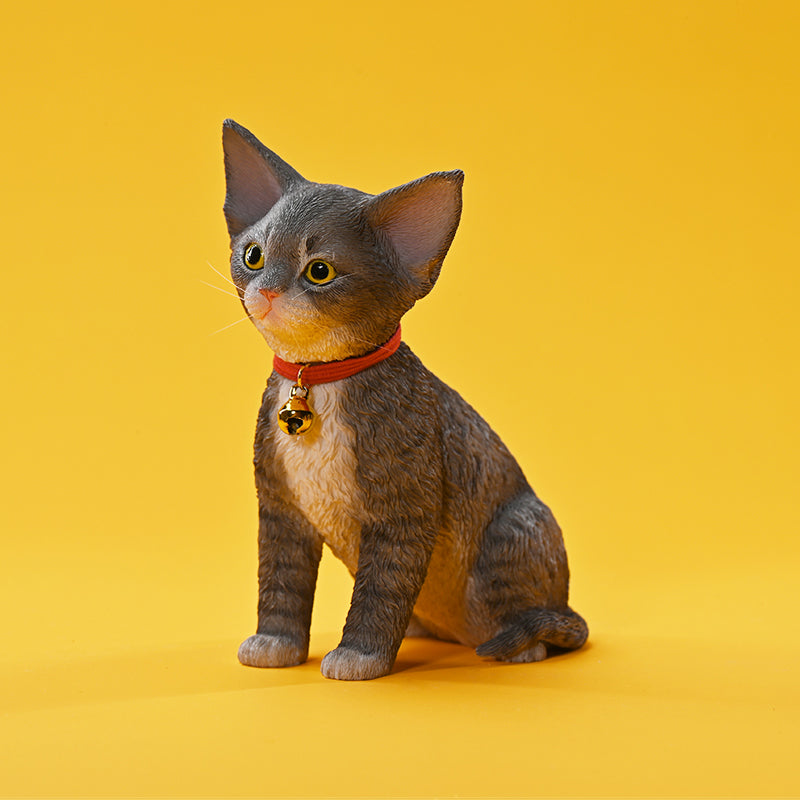X32303 Devon Cat Figurine Resin Cat Statue from JXK Studio