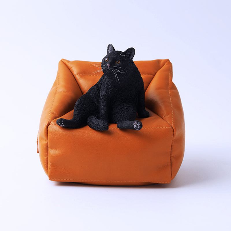 JXK055 Faule Katzenfigur, die auf dem Sofa sitzt, Katzenstatue als Geschenk für Katzenliebhaber, JXK Studio