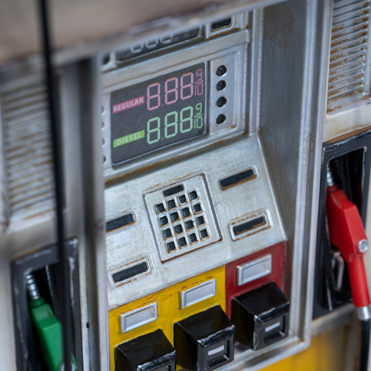 MMMTOYS M2628 1/6 Gas Station Fuel Pump Diorama - product image 6