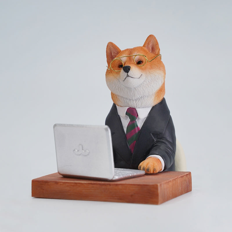 JXK164 Hundefigur, Hundestatue aus Kunstharz für den Schreibtisch von JXK Studio