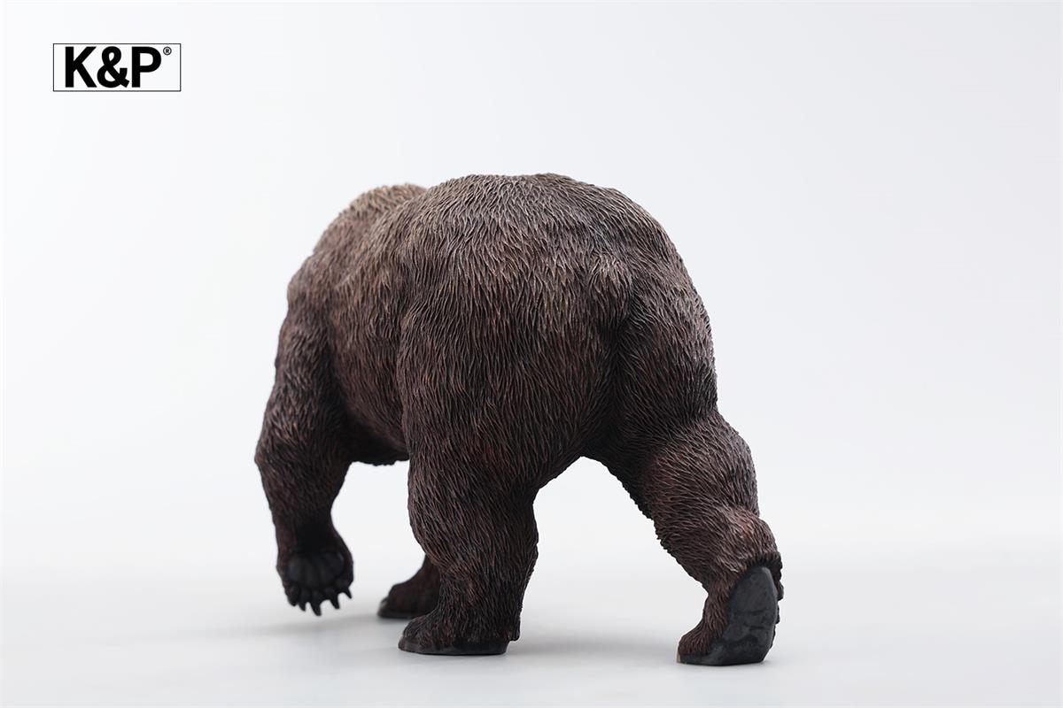 PK2401 Bear and Wolf statue for home decor from JXK Studio