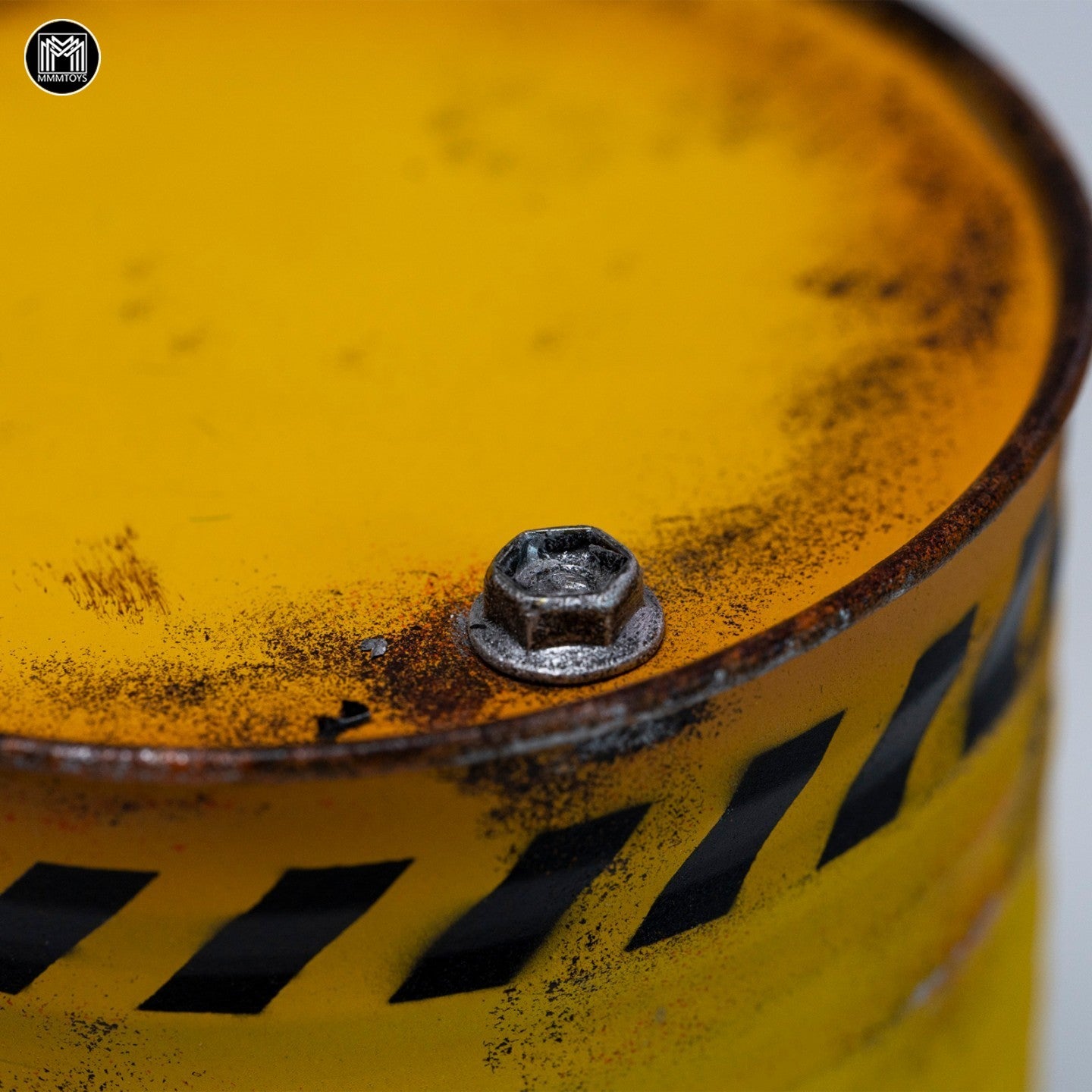 M2613 Pre-sale 1/6 Biohazard Waste Bin from JXK Studio