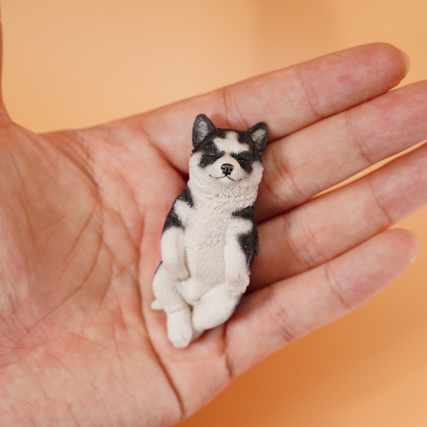 JS2209 Resin Dog Husky pup Decor from JXK Studio