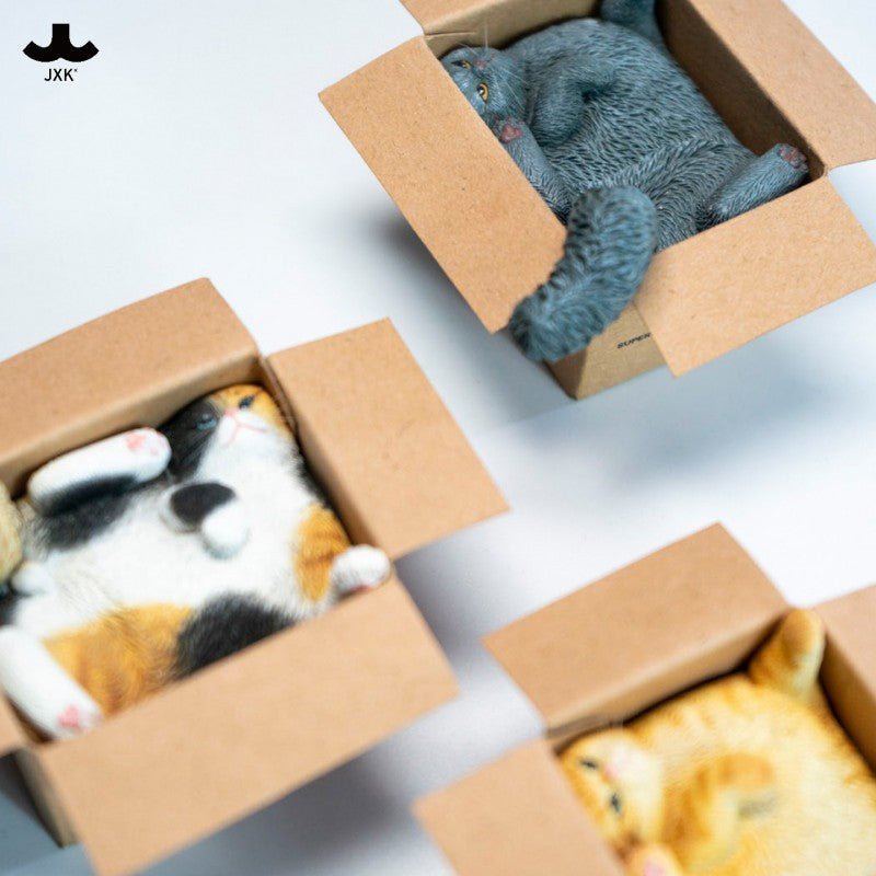 JXK StudioのJS2213猫の置物「箱入り猫」
