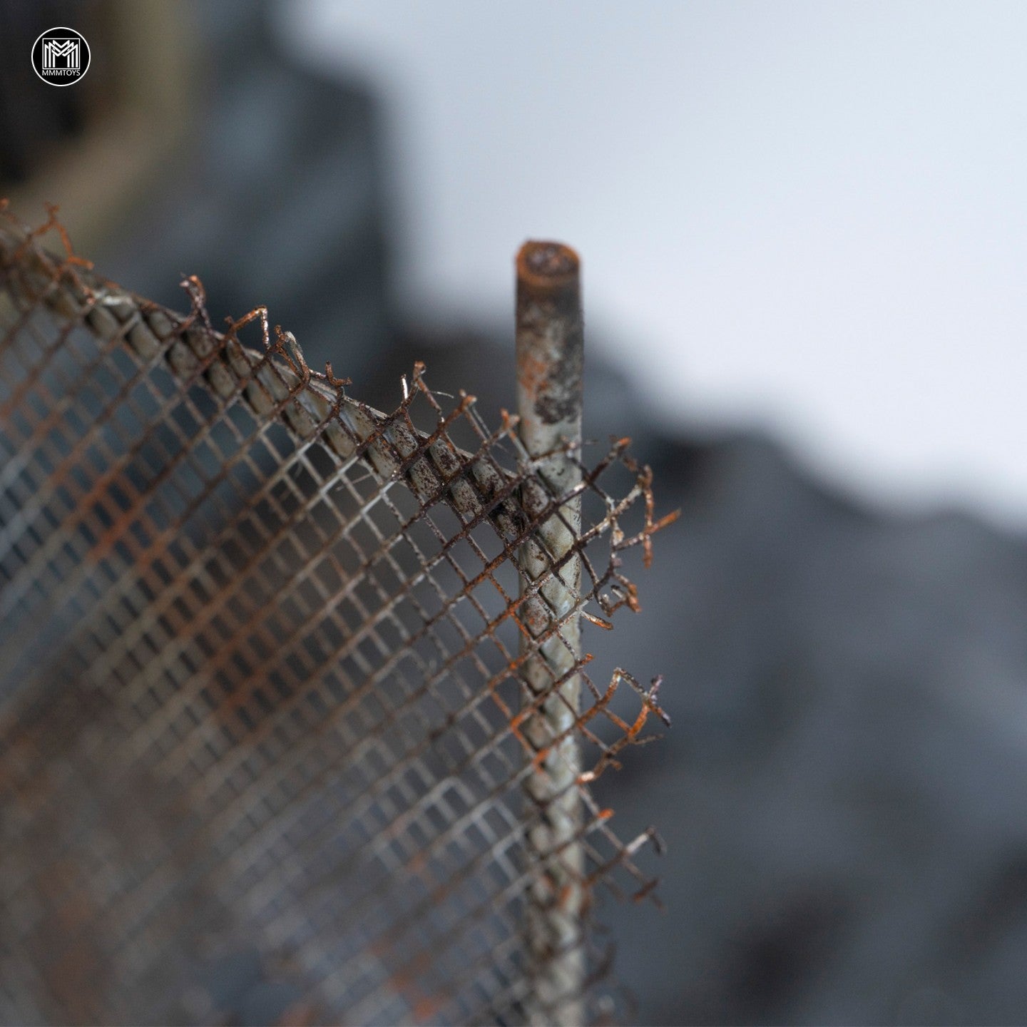 M2610 Pre-sale 1/12 Ruined Wall Outpost from JXK Studio