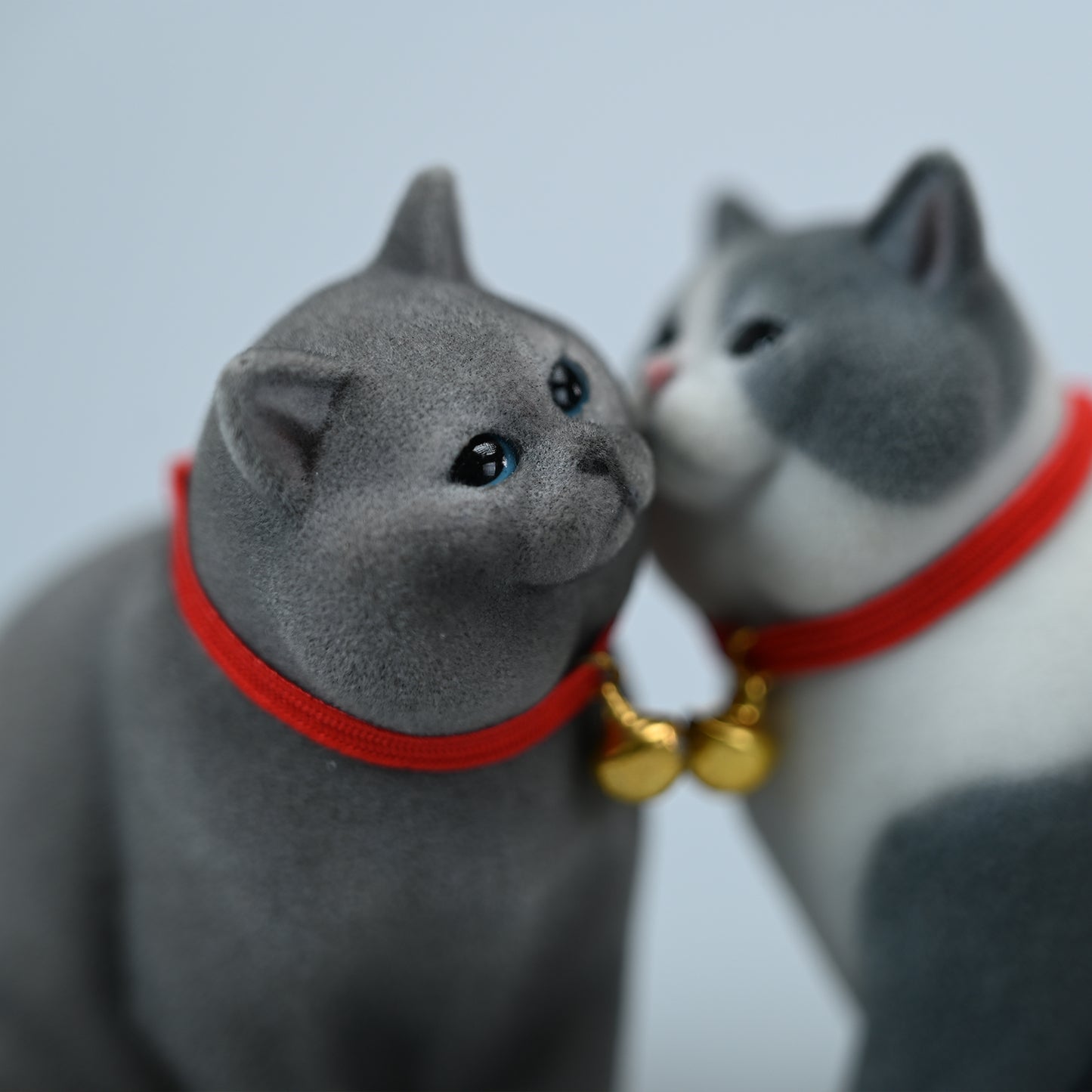 JXK225 Siamese Cat Figurine Resin Cat Statue Decor for Desktop Gifts for Cat Lovers from JXK Studio