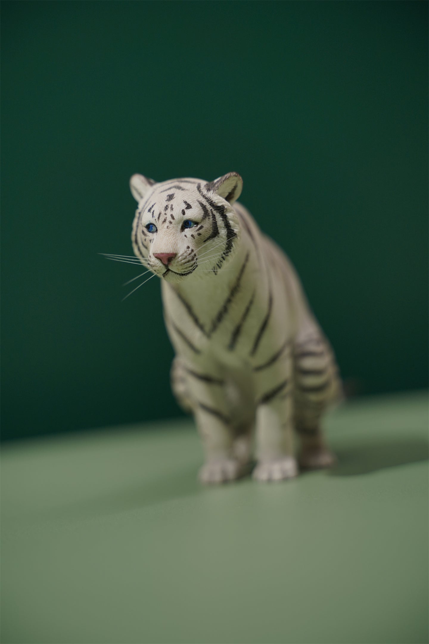 JXK147 1/12 Half-Crouched Tiger Resin Figurine Set - product image 6