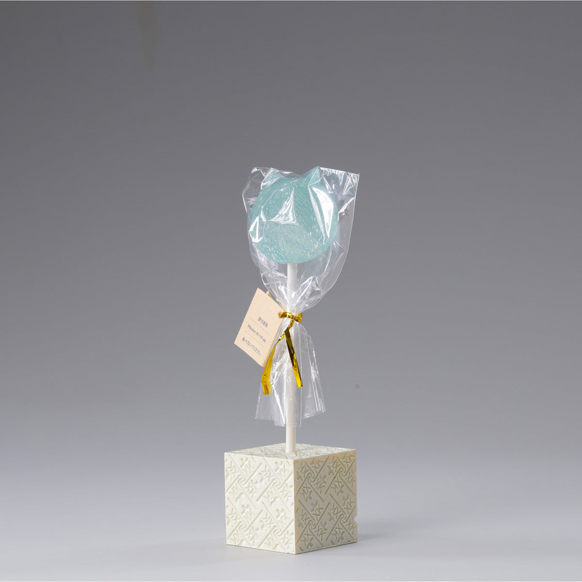 JXK&small Crystal Cat Lollipop Figurine with Square Base - JS2601A - product view
