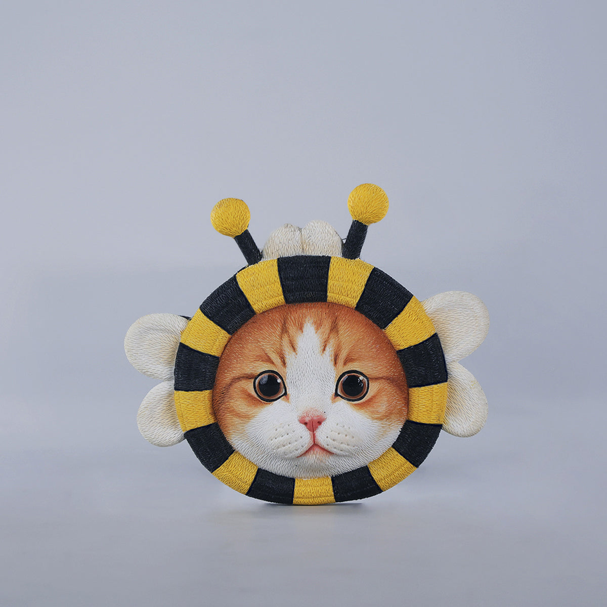 JXK&small Bumblebee Cat Fridge Magnet - JS2604 - product view