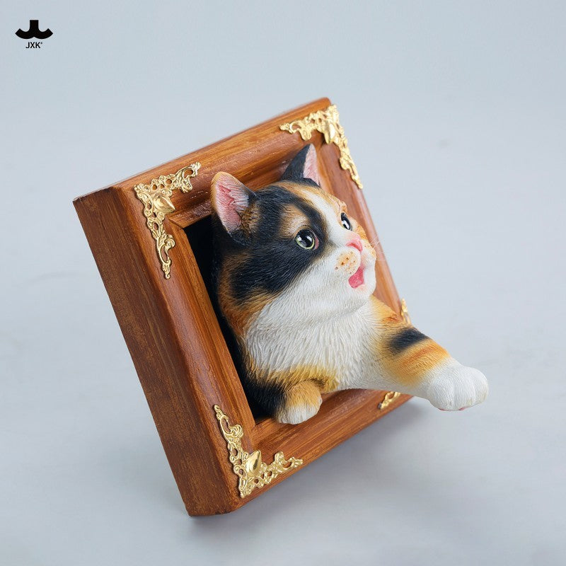 JXK StudioのJS2213猫の置物「箱入り猫」