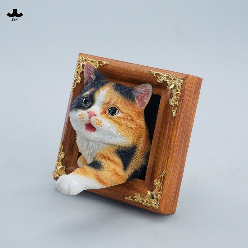 JXK StudioのJS2213猫の置物「箱入り猫」