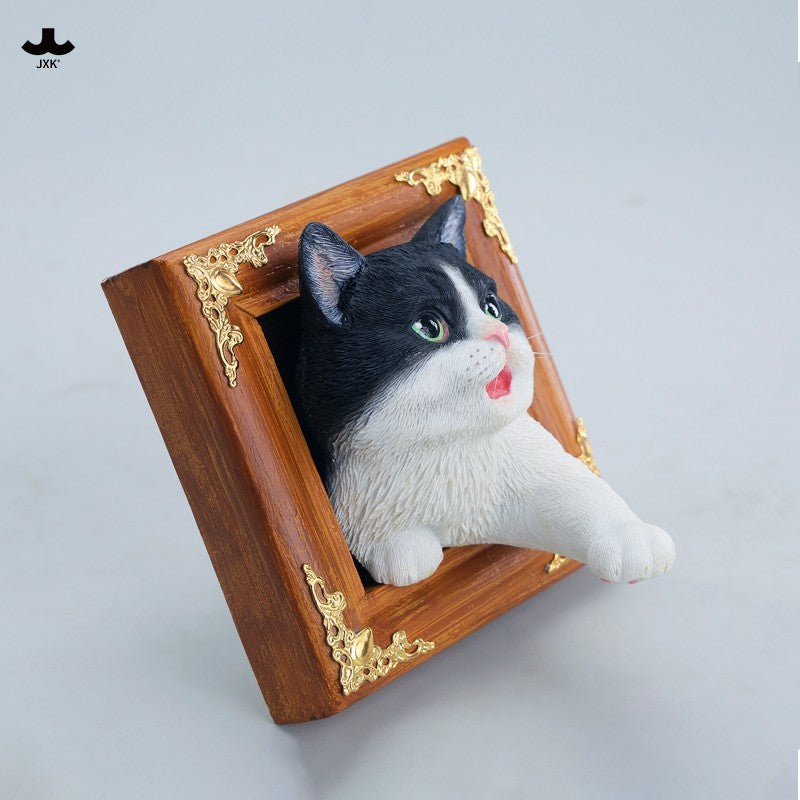 JXK StudioのJS2213猫の置物「箱入り猫」