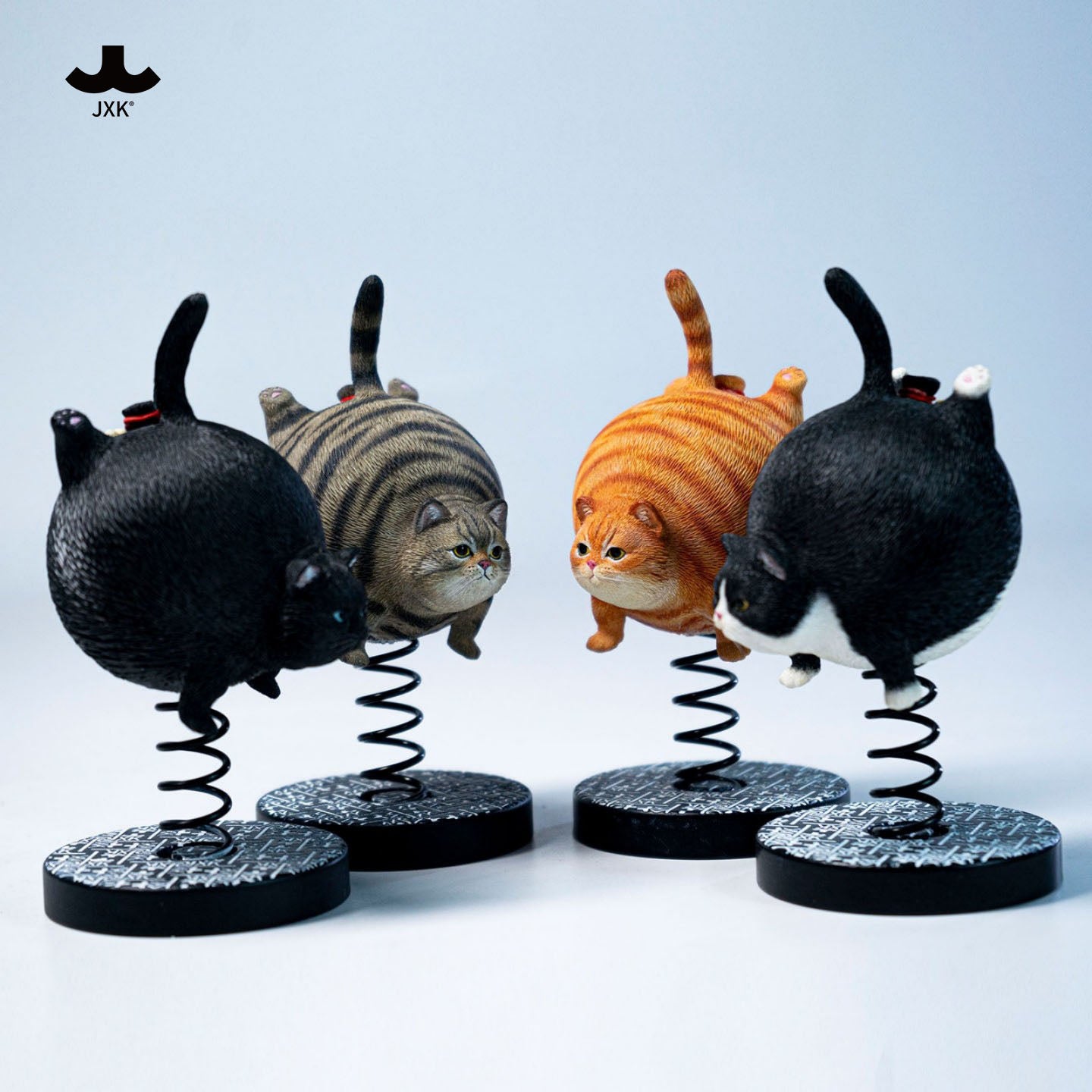 JXK324 Bouncy Ball Cat Figurine from JXK Studio