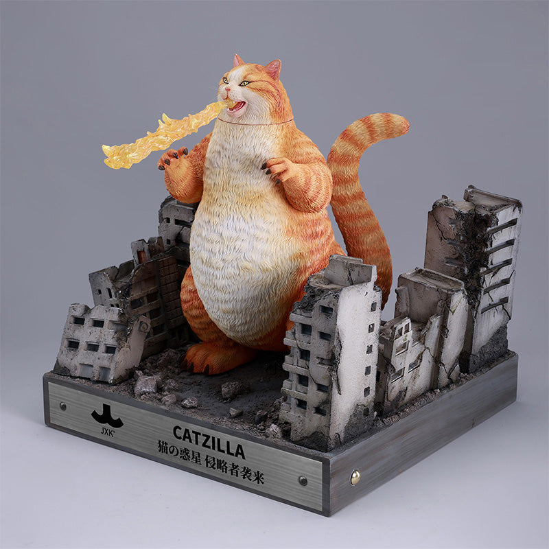 JXK304 Kaiju Cat 1.0 PLUS resin cat statue view 3