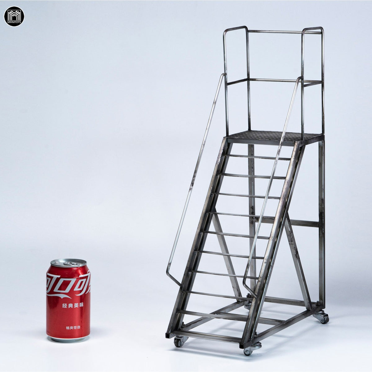 MMMTOYS M2614 1/6 Mobile Work Platform Ladder Diorama Base