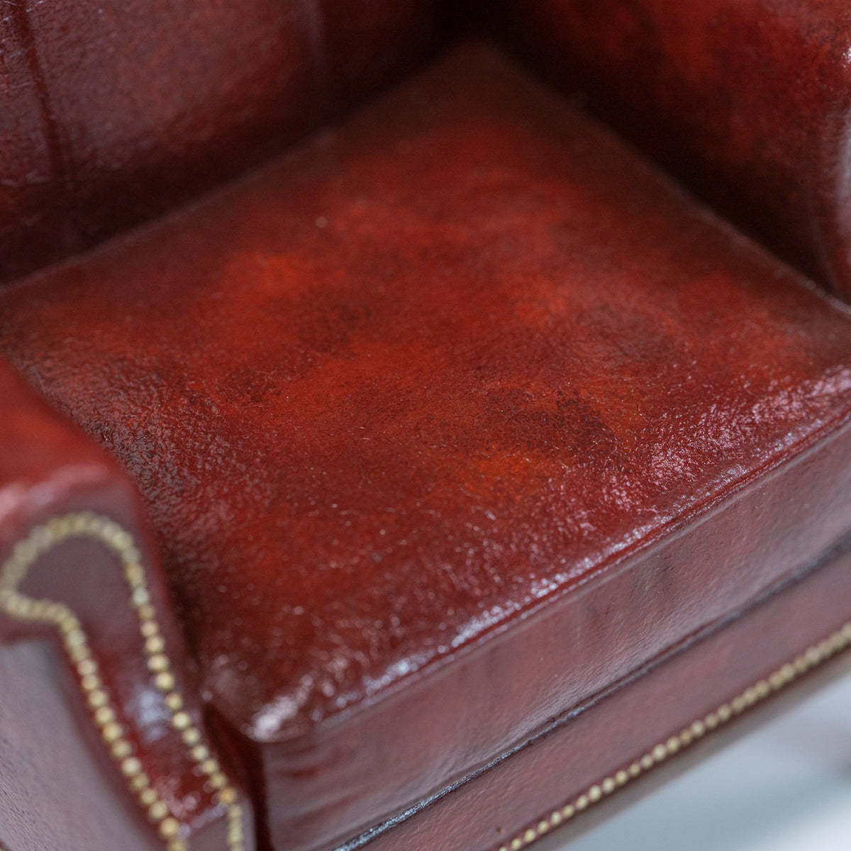 MMMTOYS M2618 1/12 British Vintage Red Armchair - product image 6