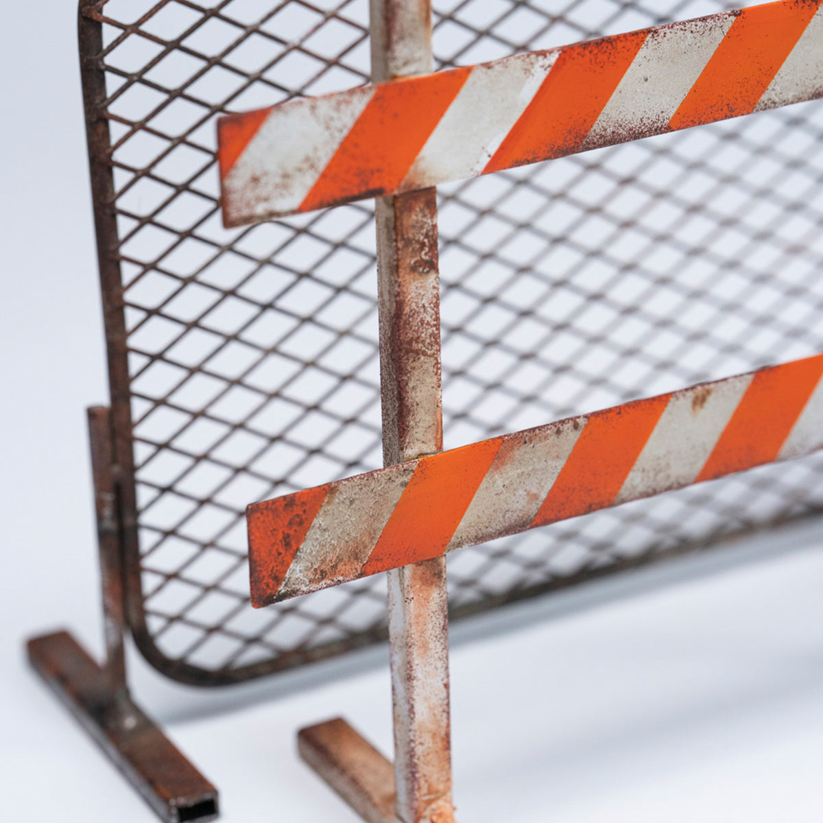 MMMTOYS M2620 1/6 Warning Road Barrier Set - product image 4