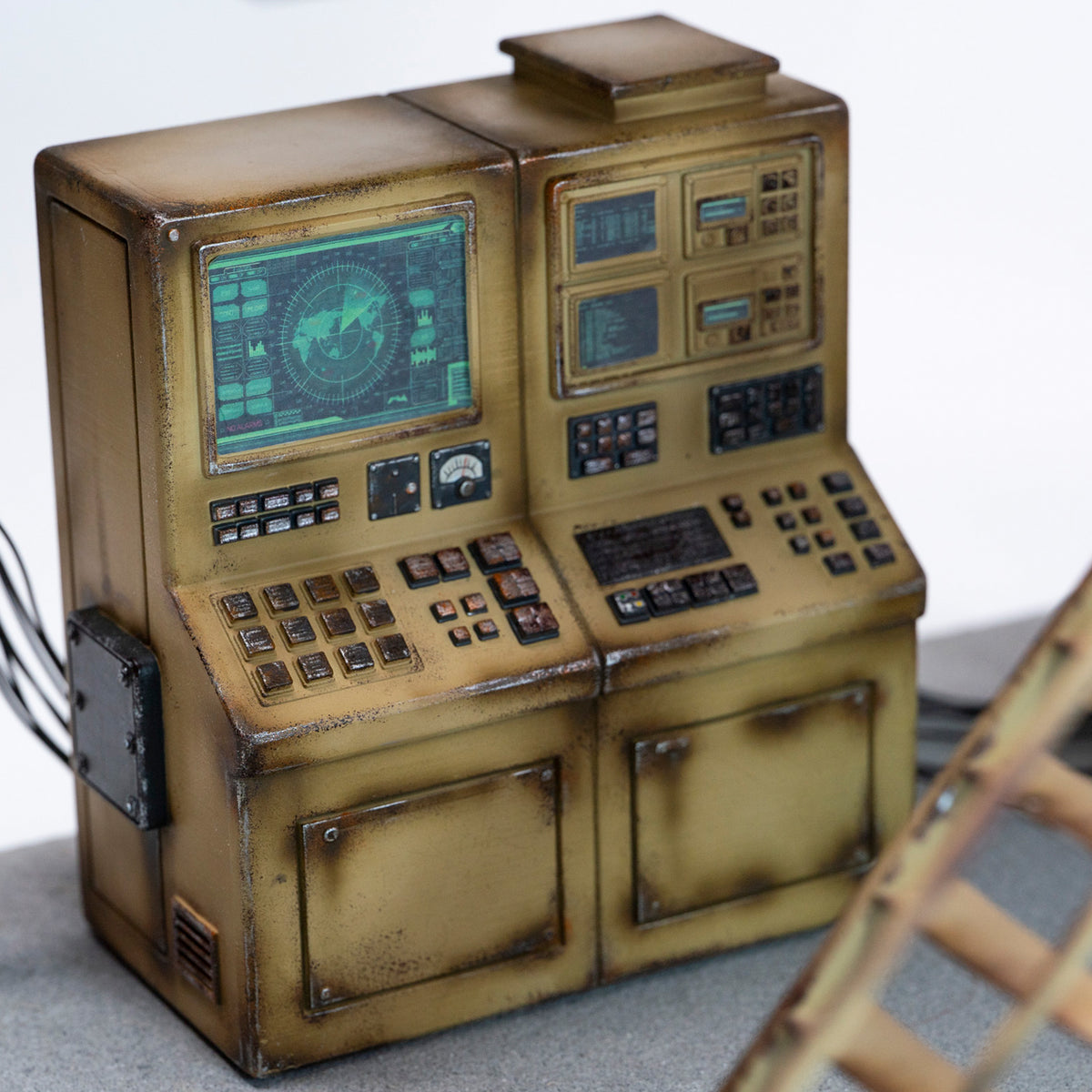 MMMTOYS M2623 1/12 Relay Control Platform Diorama - product image 6